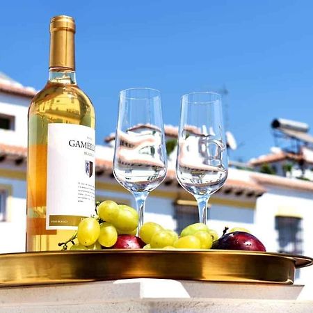 New Townhouse In The Heart Of Nerja With Jacuzzi Villa Buitenkant foto