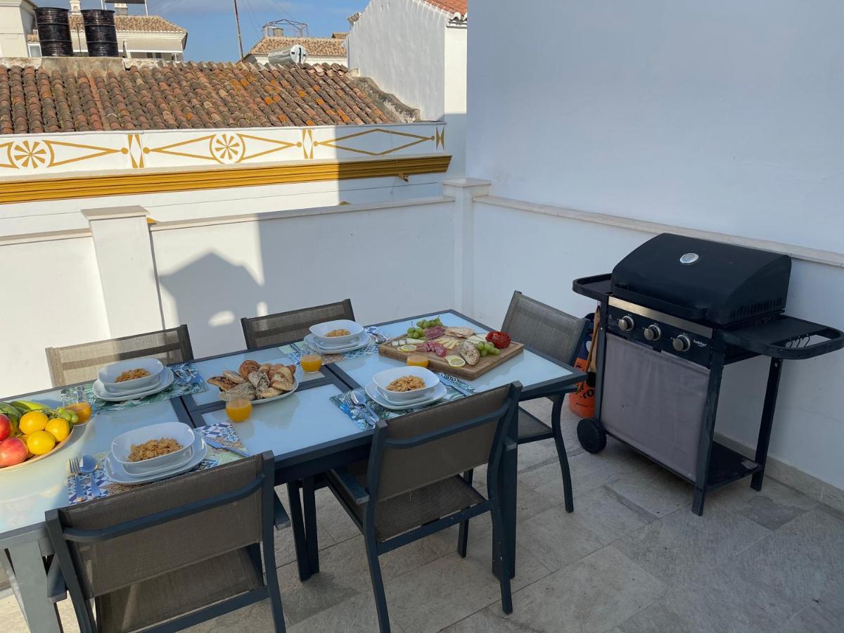 New Townhouse In The Heart Of Nerja With Jacuzzi Villa Buitenkant foto