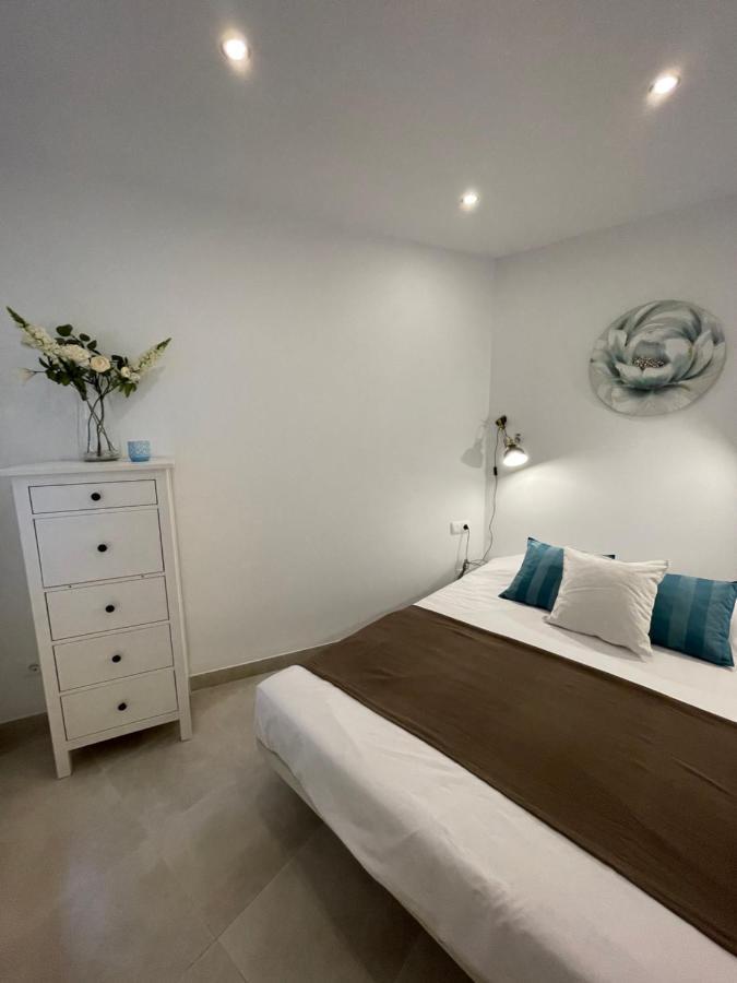New Townhouse In The Heart Of Nerja With Jacuzzi Villa Buitenkant foto