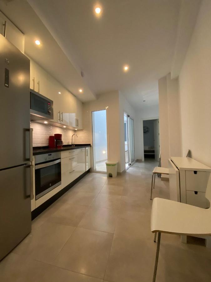 New Townhouse In The Heart Of Nerja With Jacuzzi Villa Buitenkant foto