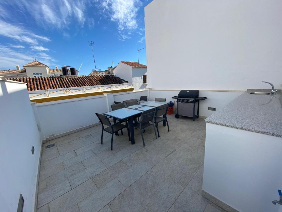 New Townhouse In The Heart Of Nerja With Jacuzzi Villa Buitenkant foto